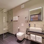 Vienna House Easy By Wyndham 波恩