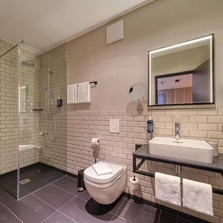 Sunday Hotel Bonn Βόννη