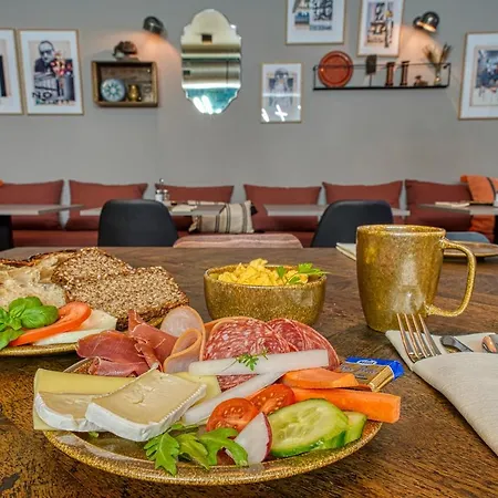 Vienna House Easy By Wyndham Hotel Bonn