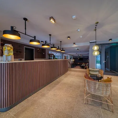 Vienna House Easy By Wyndham Hotel 3*