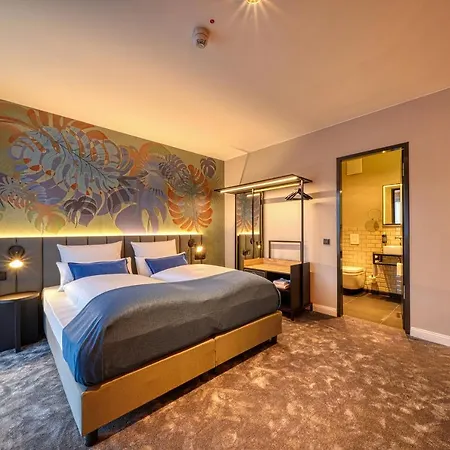 Vienna House Easy By Wyndham 3*