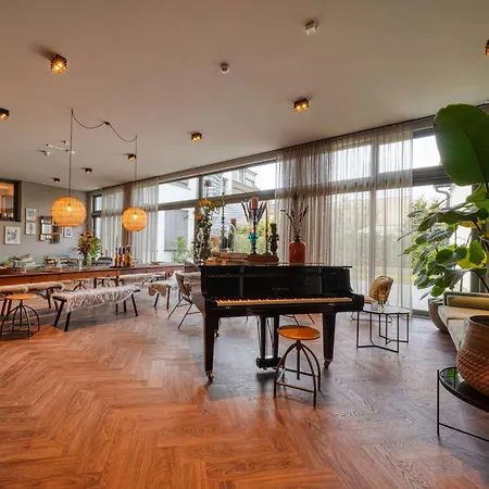 Vienna House Easy By Wyndham Hotel 3*