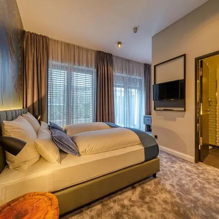 Vienna House Easy By Wyndham Hotel 3*