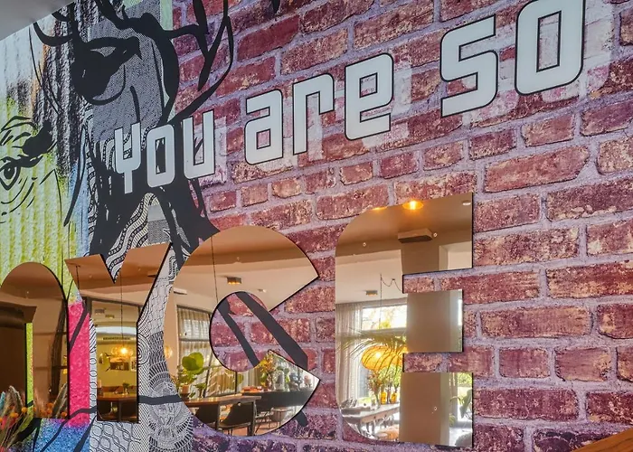 Vienna House Easy By Wyndham 酒店