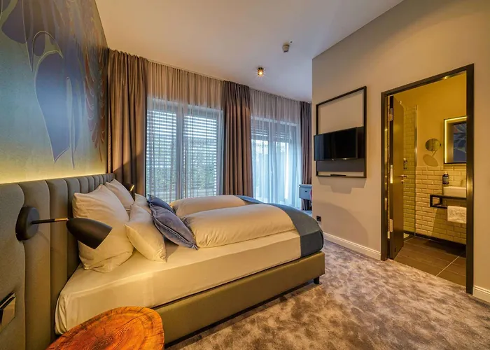 Vienna House Easy By Wyndham Hotel 3*